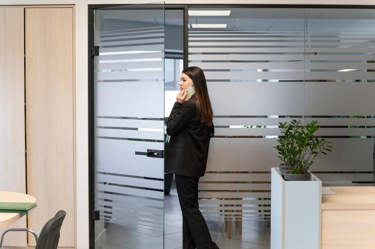 Veneziana Externa PVC: Vantagens, Instalação e Manutenção
